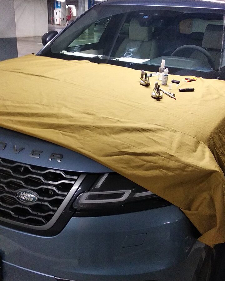 Ремонт лобового стекла Range Rover Velar